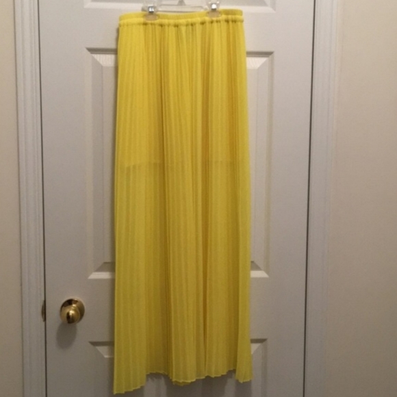 Victoria Secret Maxi Skirt - Picture 2 of 4